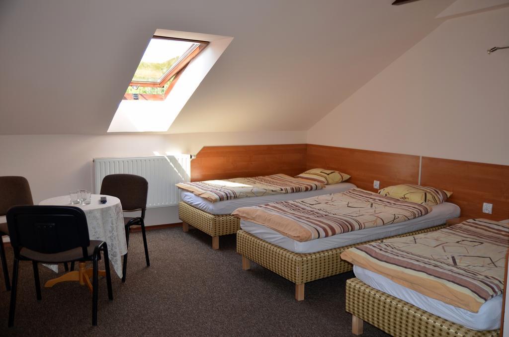 Bed and Breakfast Lesny Zakatek Smardzewice Esterno foto
